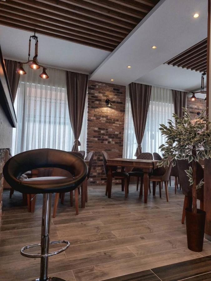 Eleon Motel Khu trượt tuyết Brezovicë Ngoại thất bức ảnh